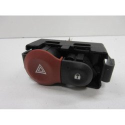 Bouton De Warning Renault Clio 3 Phase 1 (1)