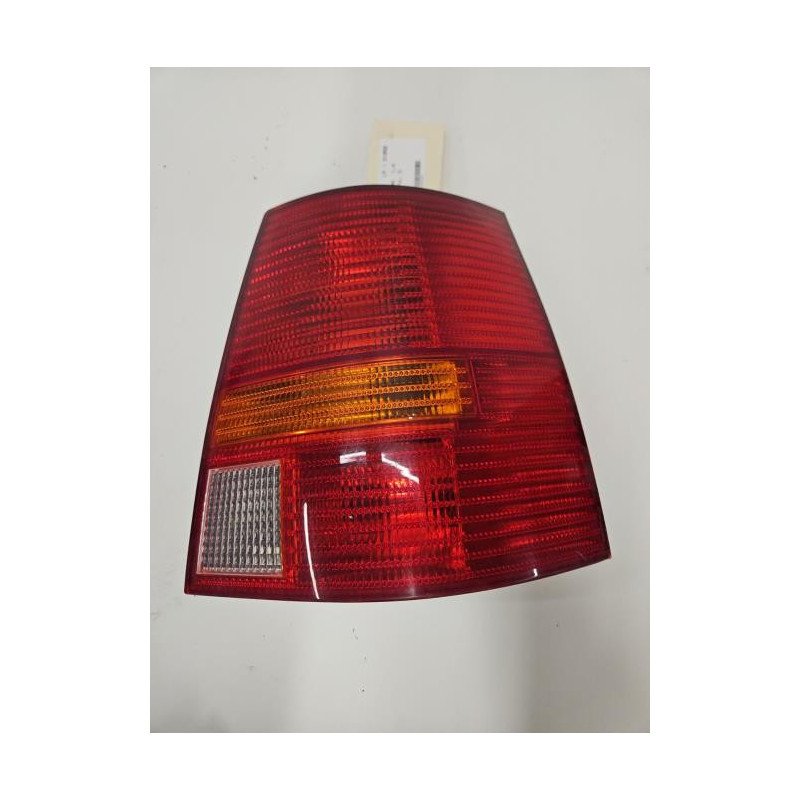 Feu Arriere Principal Droit (feux) Volkswagen Golf 4 Break (1)
