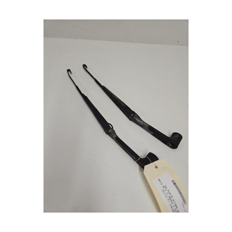 Bras Essuie Glace Avant Mitsubishi Pajero 2 Phase 2 (1)