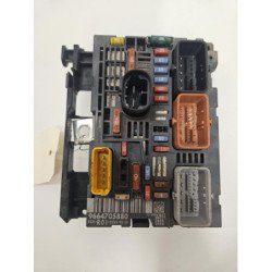 Boitier Servitude Moteur (bsm) Citroen C4 Picasso 1 (1)