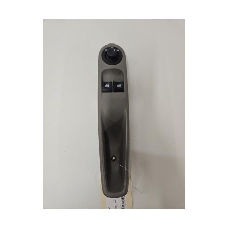 Interrupteur De Leve Vitre Avant Gauche Renault Zoe 1 (1)