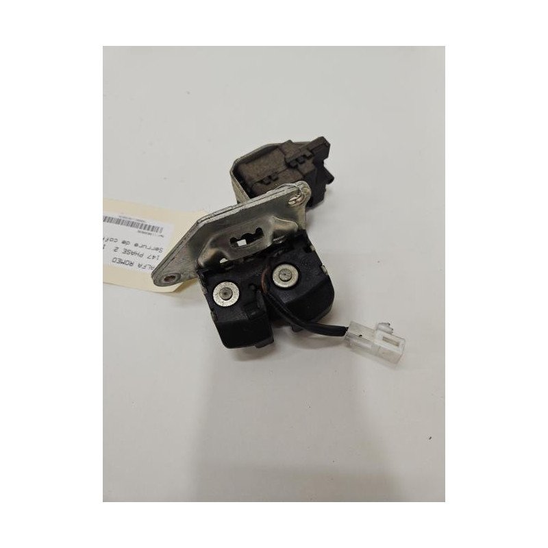 Serrure De Coffre Alfa Romeo 147 Phase 2 (1)