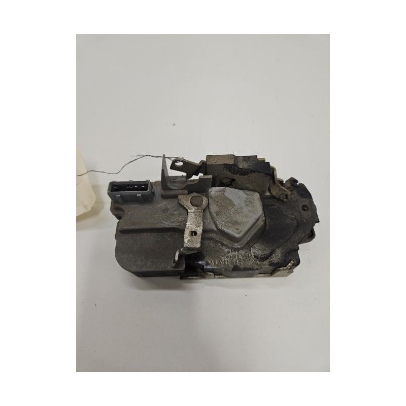 Serrure Arriere Droit Peugeot 206+ (1)