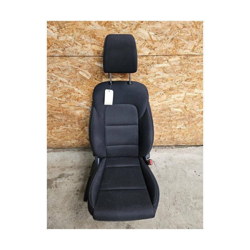 Siege Avant Droit Kia Sportage 4 (1)