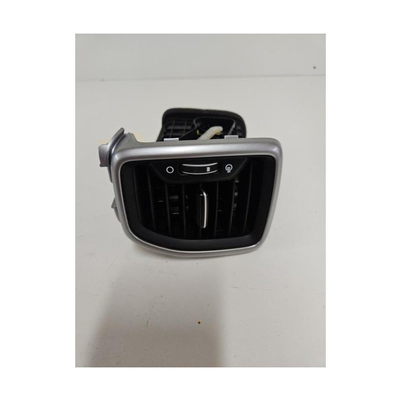 Aerateur Tableau De Bord Avant Droit Kia Sportage 4 (1)