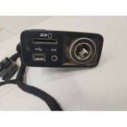 Prise Port Usb Jeep Cherokee 4 (2)