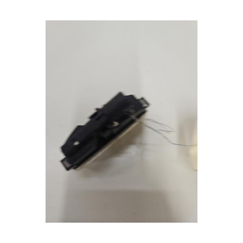 Eclairage De Plaque Renault Clio 2 Phase 2 (1)