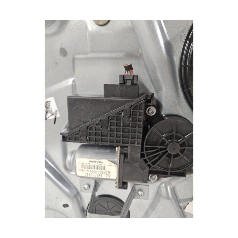 Leve Vitre Electrique Arriere Droit Volkswagen Polo 4 Phase 2 (1)