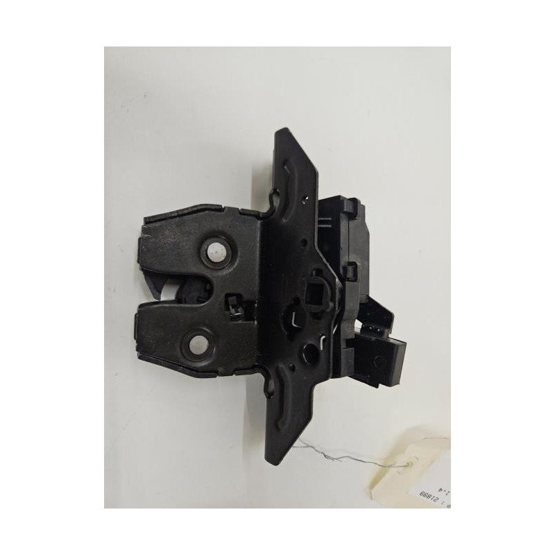 Serrure De Coffre Opel Astra J Phase 2 (1)