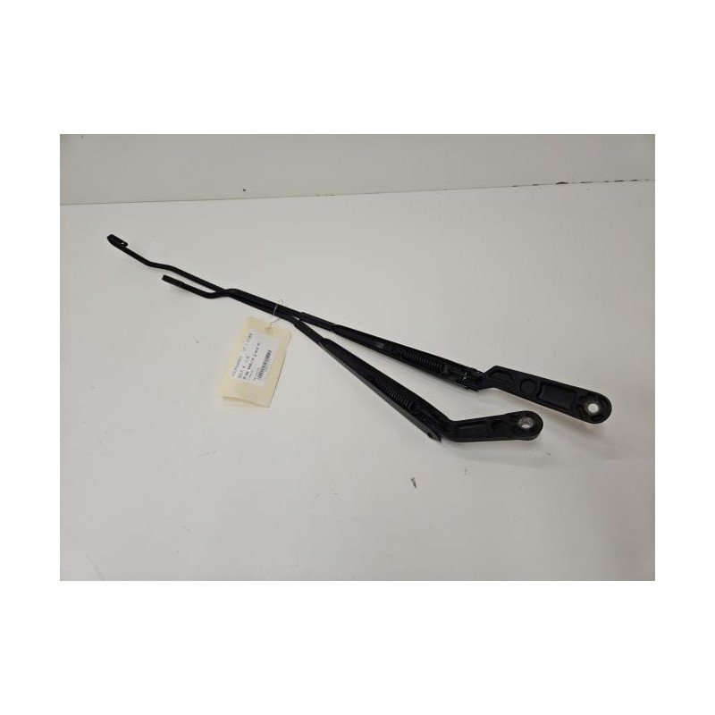 Bras Essuie Glace Avant Volkswagen Golf 4 (1)
