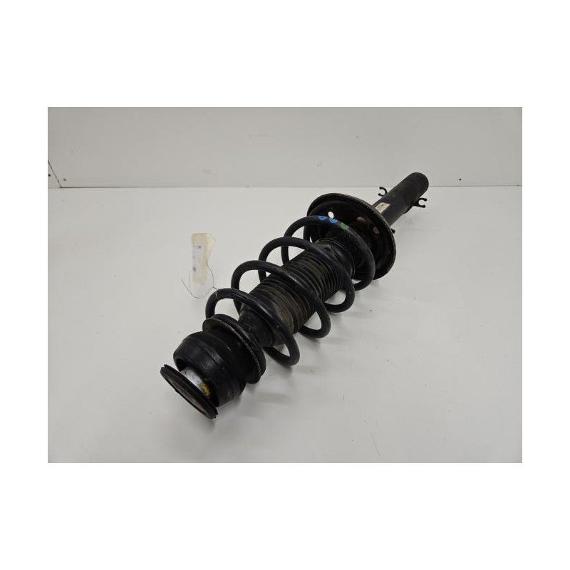 Amortisseur Avant Gauche Volkswagen Golf 4 (1)