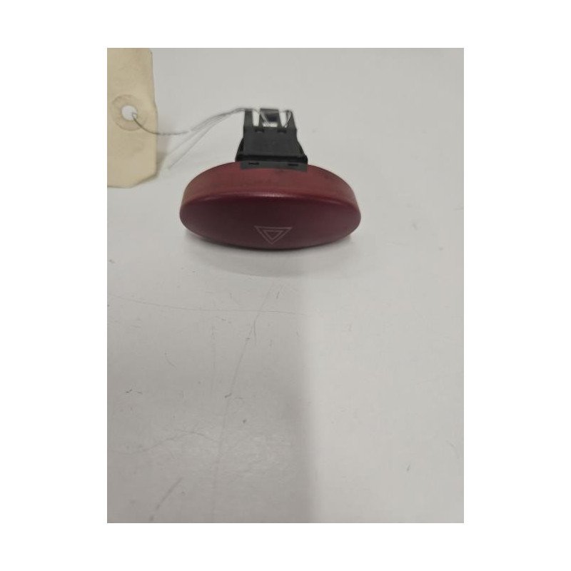 Bouton De Warning Peugeot 206 Phase 1 (1)