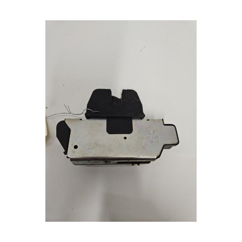 Serrure De Coffre Peugeot 5008 1 Phase 1 (1)