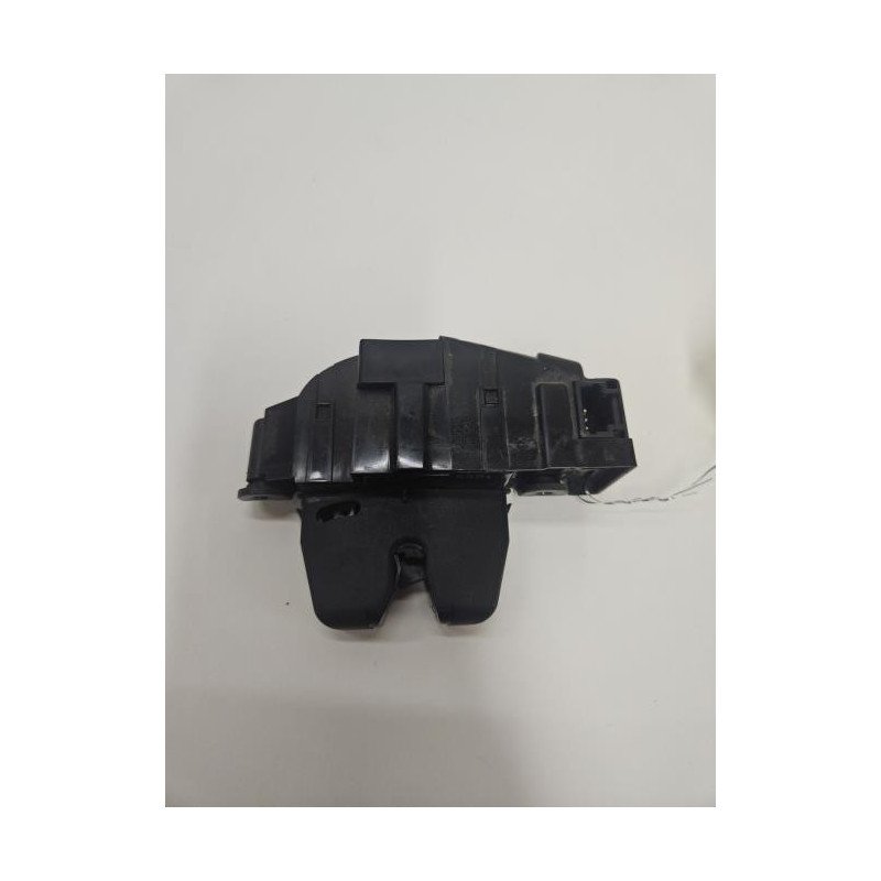 Serrure De Coffre Peugeot 308 1 Sw Phase 1 Break (1)