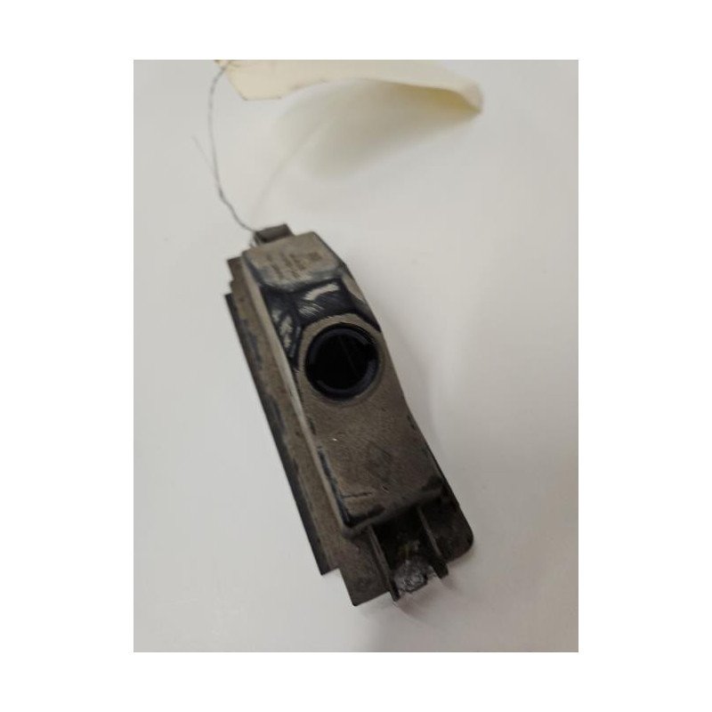 Eclairage De Plaque Dacia Logan 1 Phase 2 (1)