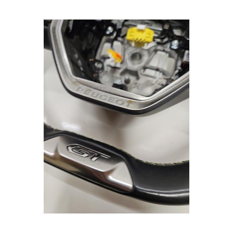 Volant Peugeot 2008 2 Phase 1 (1)