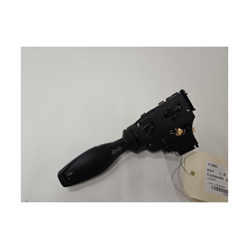 Commodo Phare Ford Ka+ (1)