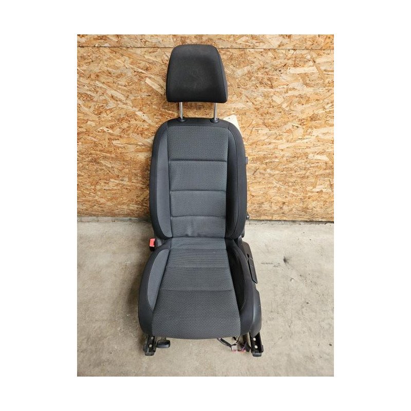 Siege Avant Gauche Volkswagen Golf 6 (1)