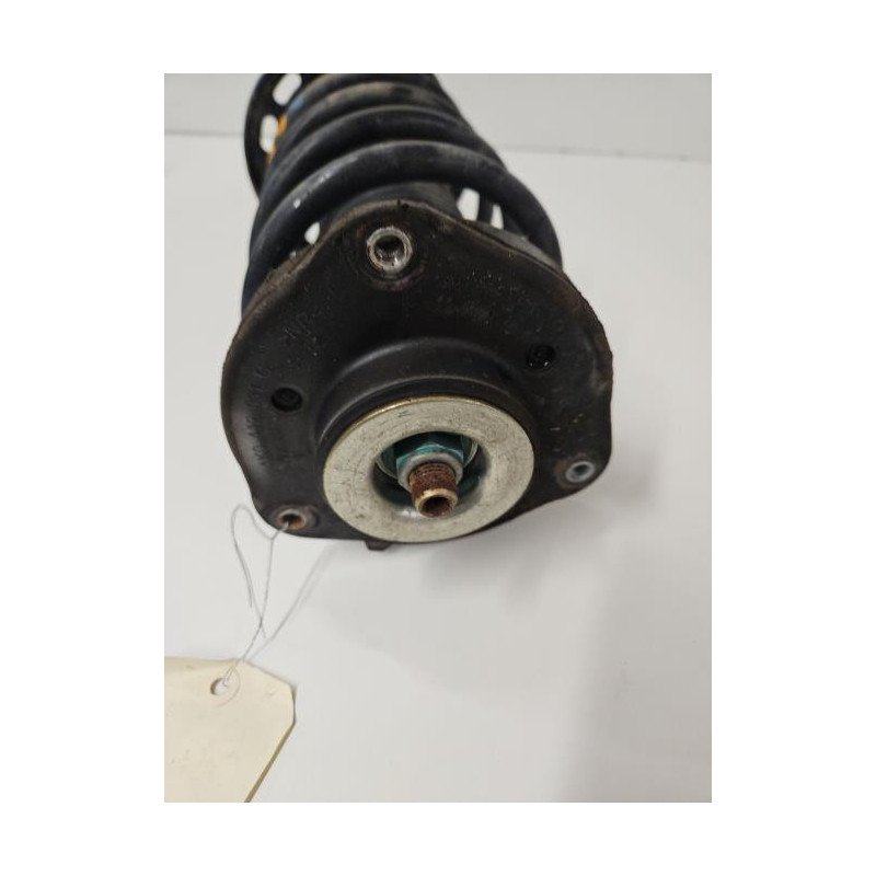 Amortisseur Avant Droit Volkswagen Golf 6 (1)