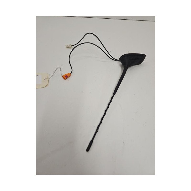 Antenne Peugeot 208 2 Phase 1 (1)