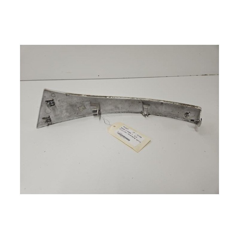 Enjoliveur Moustache Optique Avant Gauche Peugeot Boxer 3 Phase 1 (1)