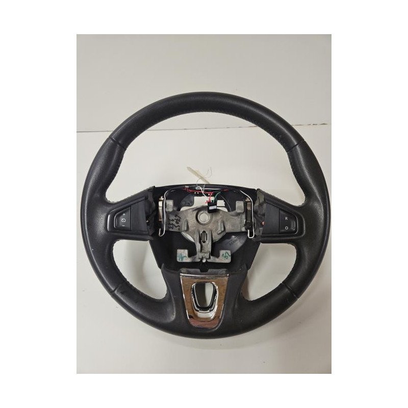 Volant Renault Megane 3 Phase 3 (1)