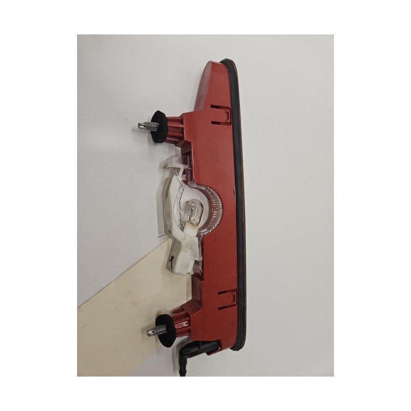 Feu Arriere Stop Central Peugeot Partner 2 Phase 3 (1)