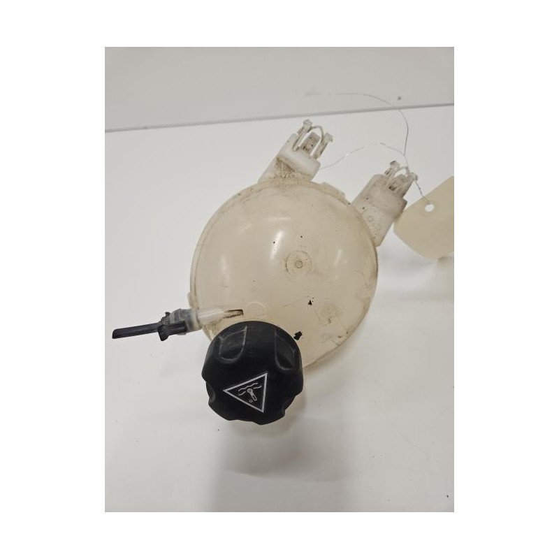 Vase D'expansion Peugeot 208 1 Phase 2 (1)