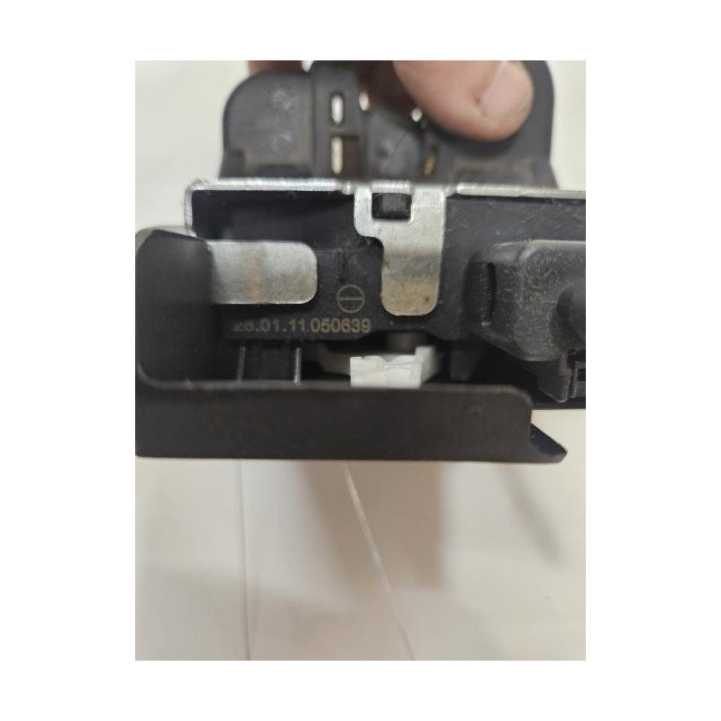 Serrure De Coffre Volkswagen Polo 5 Phase 1 (1)
