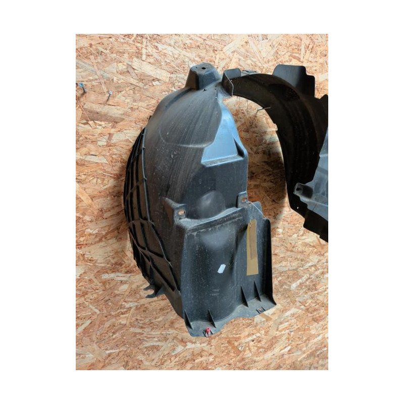 Pare Boue Avant Droit Opel Corsa E (1)