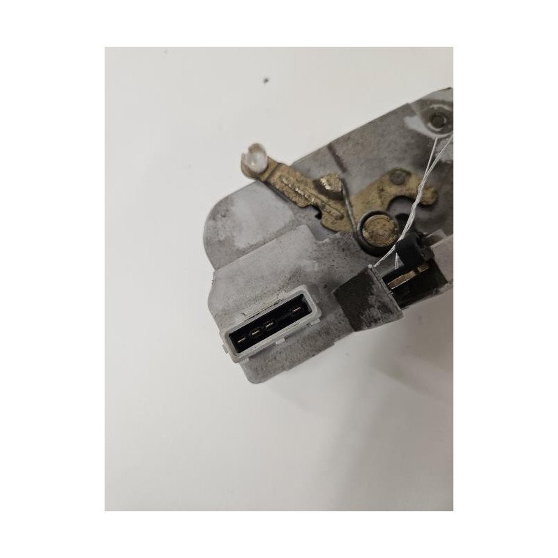 Serrure Arriere Gauche Peugeot 206 Phase 1 Break (1)