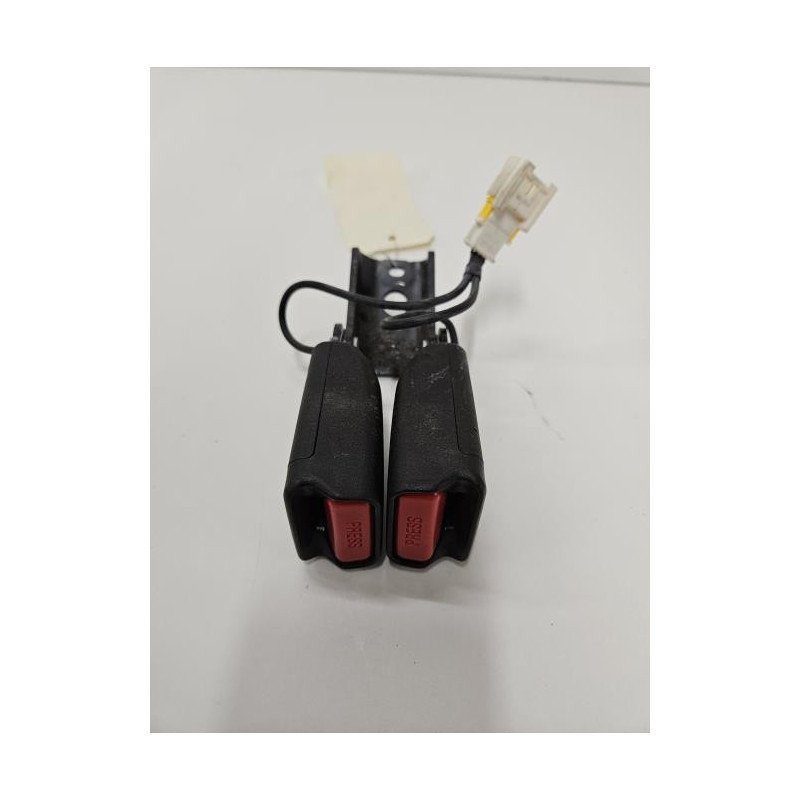 Attache Ceinture Arriere Droit Ds Ds4 1 Phase 1 (1)