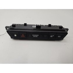Bouton De Warning Dacia Sandero 3 (1)