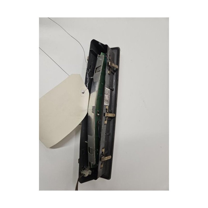 Feu Arriere Stop Central Opel Zafira B Phase 1 (1)
