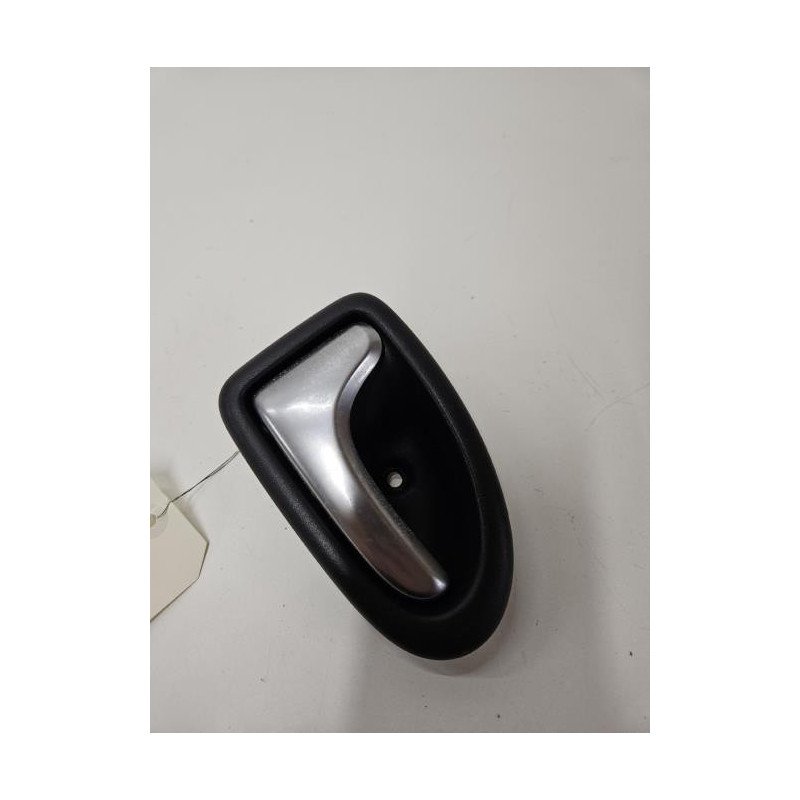 Poignee Interieur Arriere Gauche Renault Clio 2 Phase 2 (1)