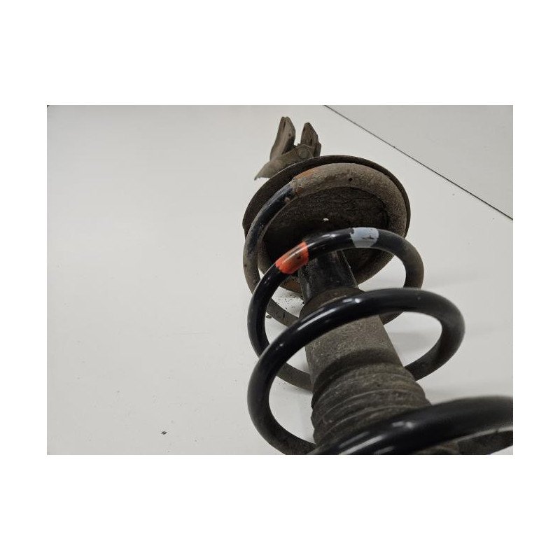 Amortisseur Avant Droit Dacia Duster 1 Phase 1 (1)