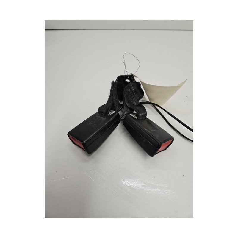 Attache Ceinture Arriere Gauche Fiat Panda 3 Phase 1 (1)