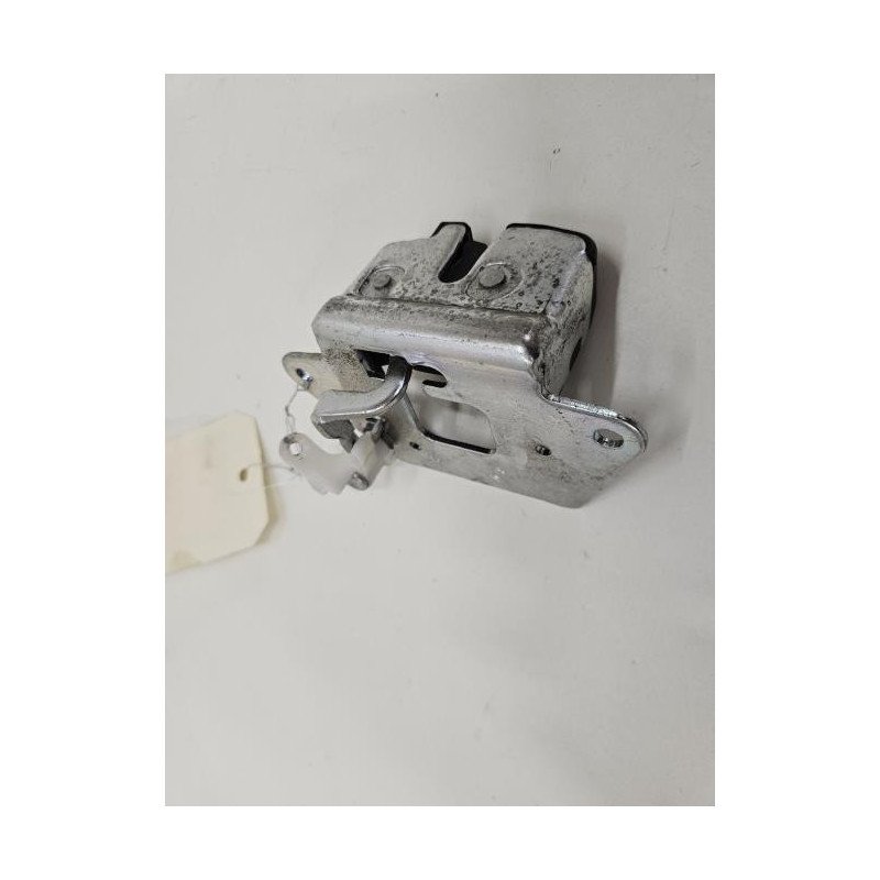 Serrure De Coffre Fiat Panda 2 Phase 1 (1)