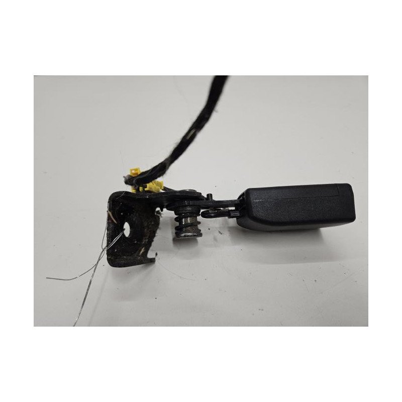 Attache Ceinture Arriere Gauche Mercedes Classe B 246 Phase 1 (1)