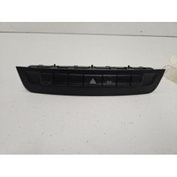 Bouton De Warning Mercedes Classe B 246 Phase 1 (3)