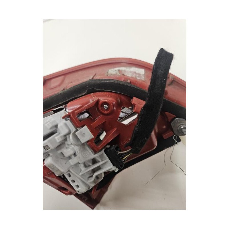 Feu Arriere Secondaire Droit (feux) Opel Meriva B Phase 1 (1)