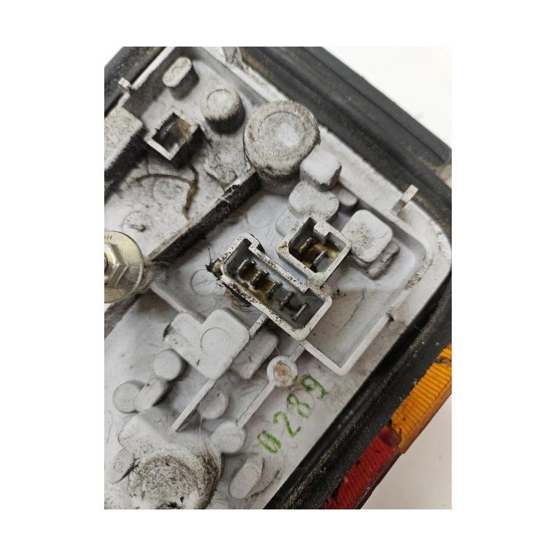 Feu Arriere Principal Droit (feux) Peugeot 205 Phase 2 (1)