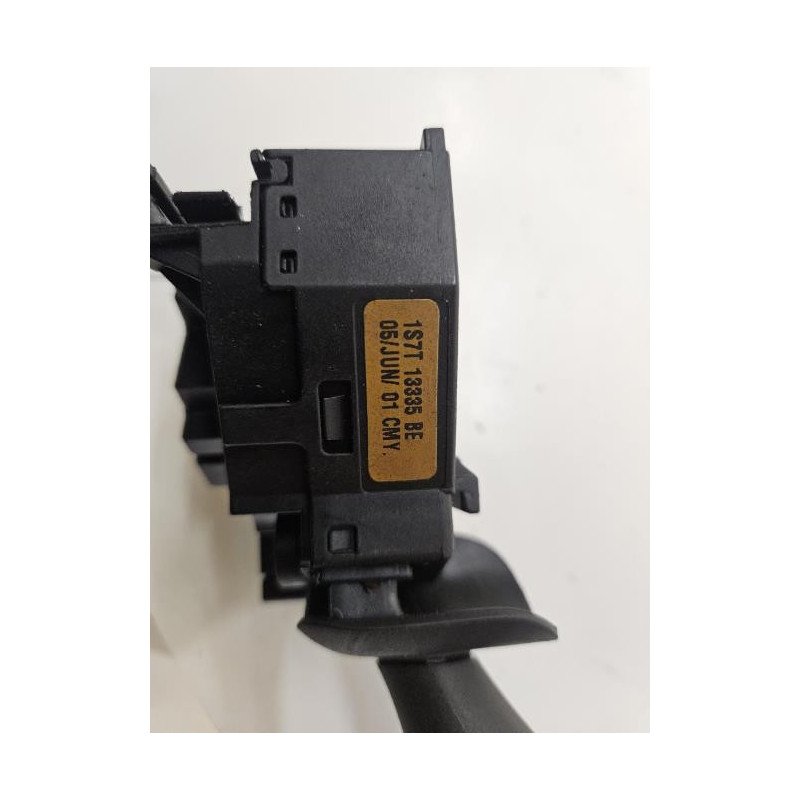 Commodo Phare Ford Mondeo 2 Break (1)