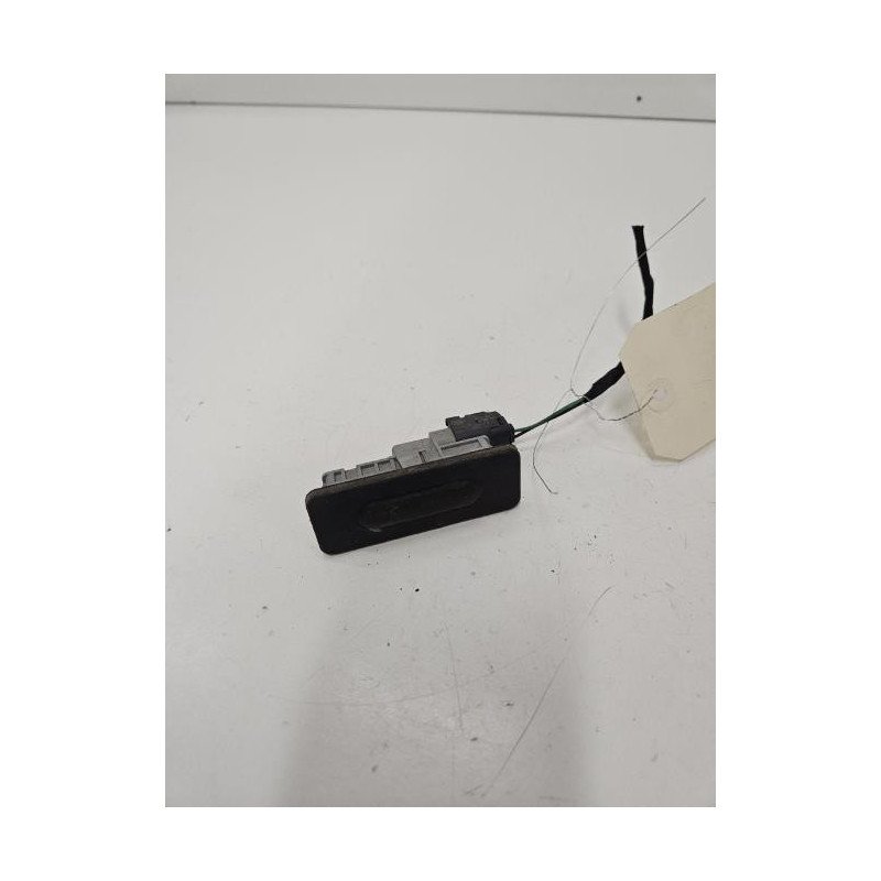 Actionneur Serrure Hayon Renault Megane 4 Phase 1 (1)