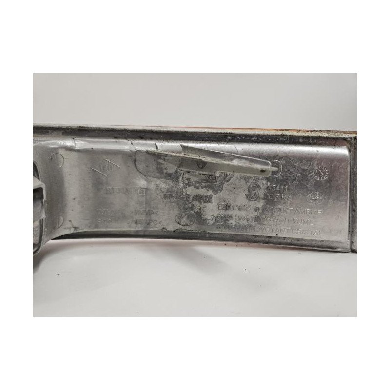 Optique Avant Secondaire Droit (feux)(clignotant) Renault Master 2 Phase 2 (1)