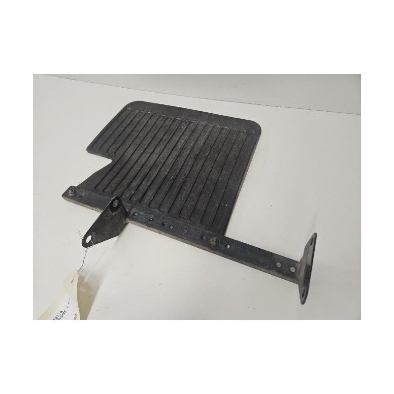 Bavette Arriere Droit Mercedes Classe G 461 Phase 2 (1)