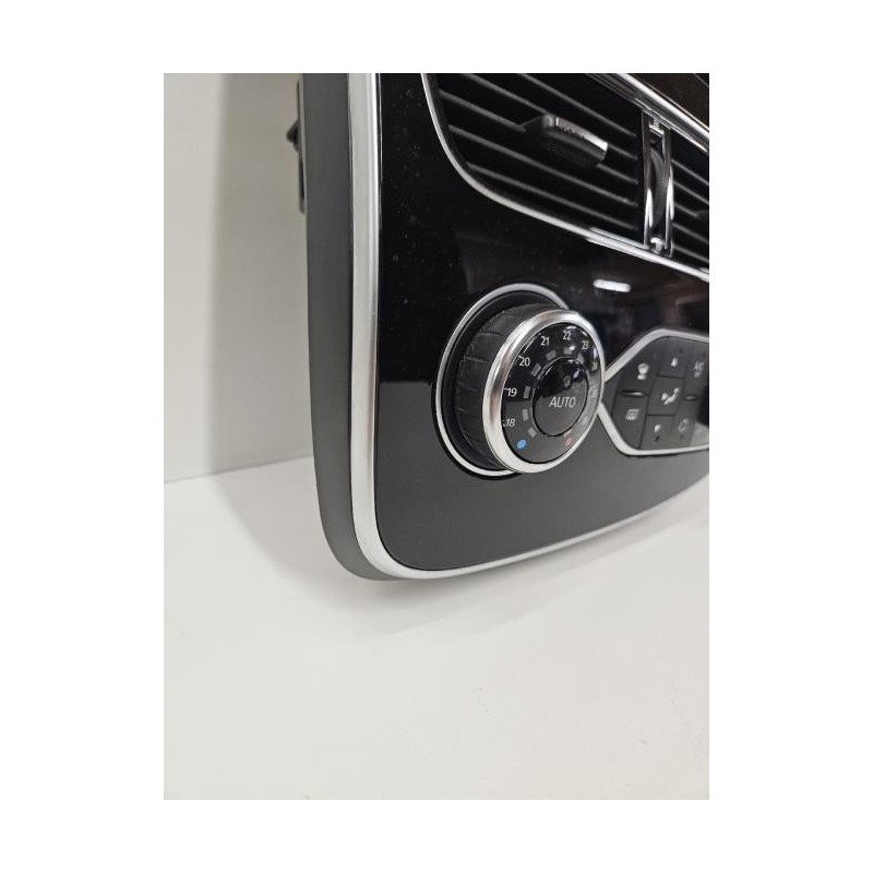 Facade Autoradio Renault Clio 4 Phase 2 (1)
