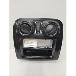 Facade Autoradio Dacia Sandero 2 Phase 2 (2)