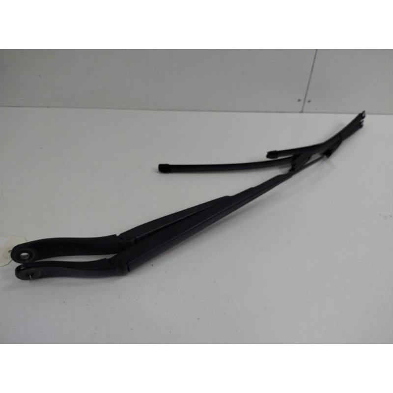 r (1)