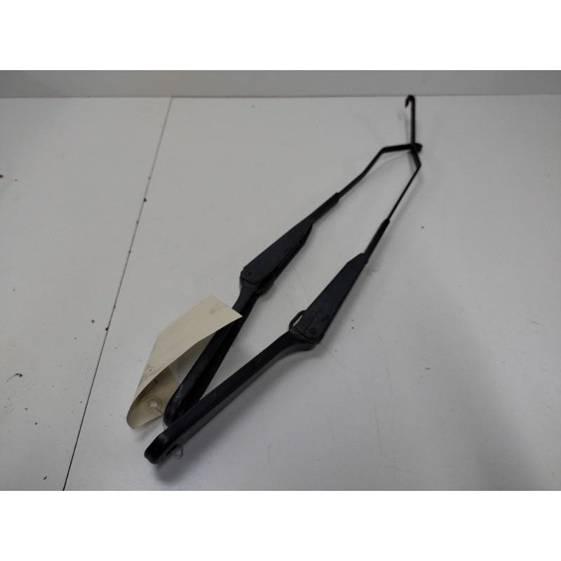 r (1)